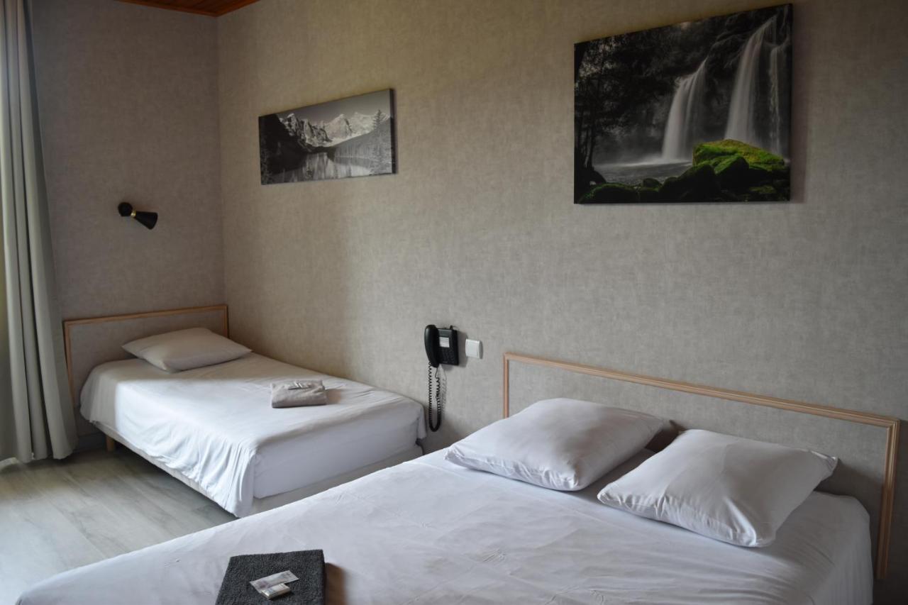 Hotel Restaurant Des Lacs Chaux-des-Crotenay Экстерьер фото